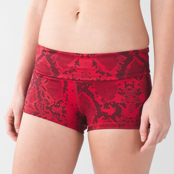 Lululemon Boogie Short (Roll Down) - Picture 2 of 6